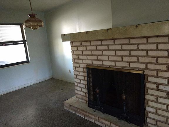 2nd image of 3415 Mogul Ave