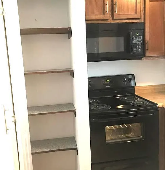 121 Ashley Dr — Photo 7