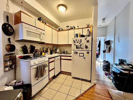 Rented by Compass | media 3