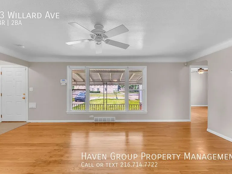 23 Willard Ave — Photo 3