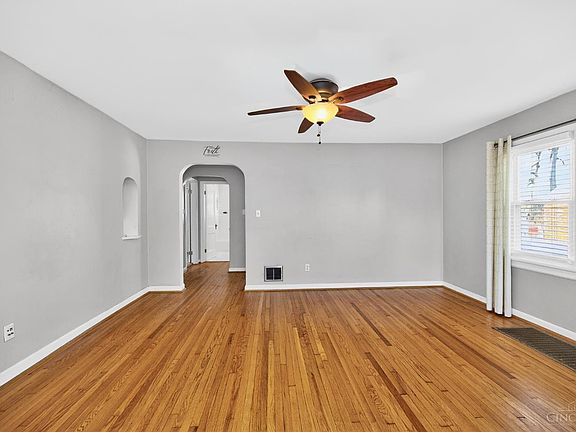 3rd image of 8095 Camner Ave