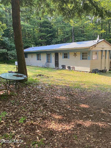 3rd image of 232 Mud Street