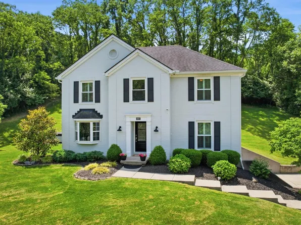 6907 Wesselman Rd, Cincinnati, OH 45248