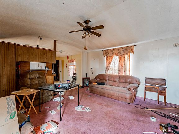 3rd image of 420 E Nicole Cir
