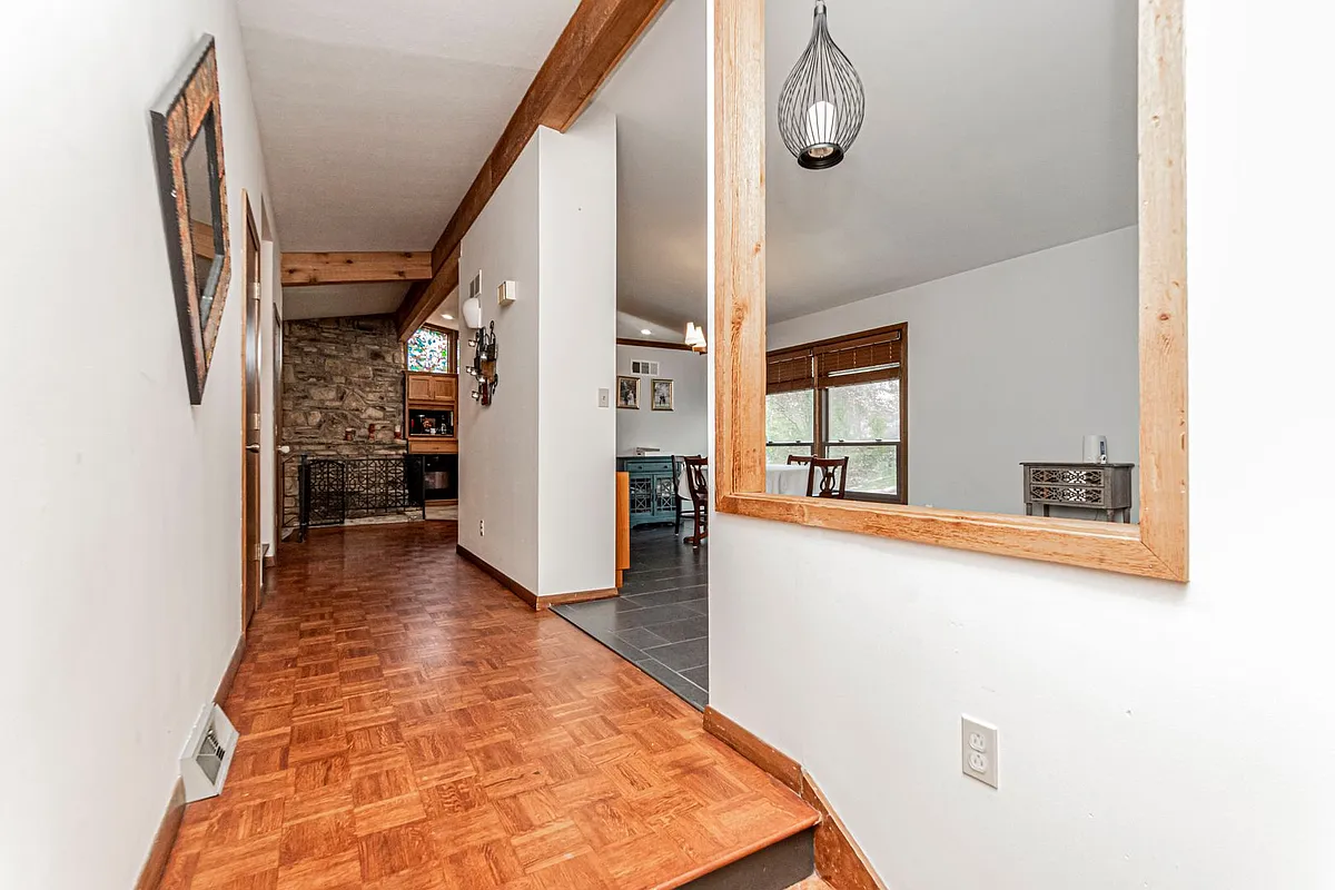 Building Photo - 144 S Dartmouth Dr