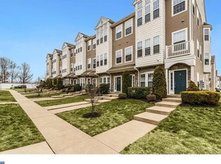7 Fawn Ct, Delran, NJ 08075
