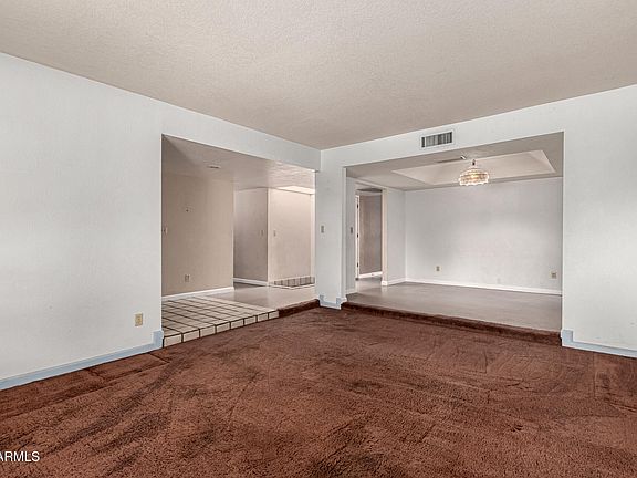 4th image of 422 E BARBARITA Avenue