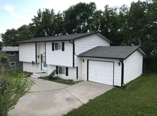 3546 Rimrock Rd, Billings, MT 59102