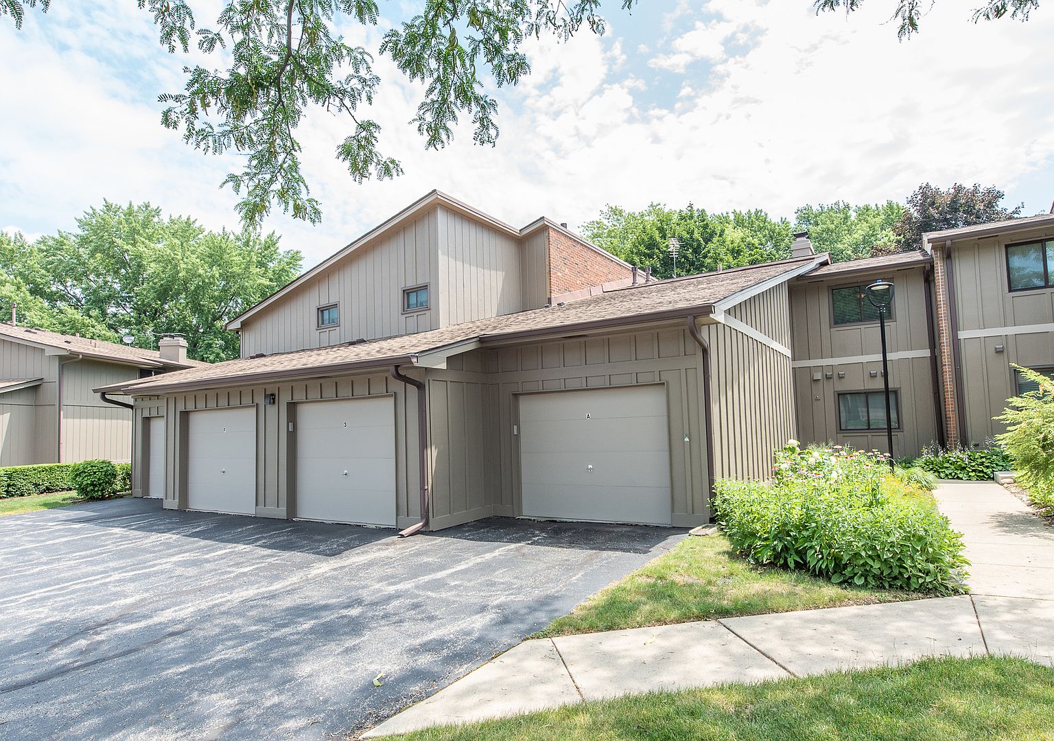 2S435 Emerald Green Dr 40F, Warrenville, IL 60555 Zillow