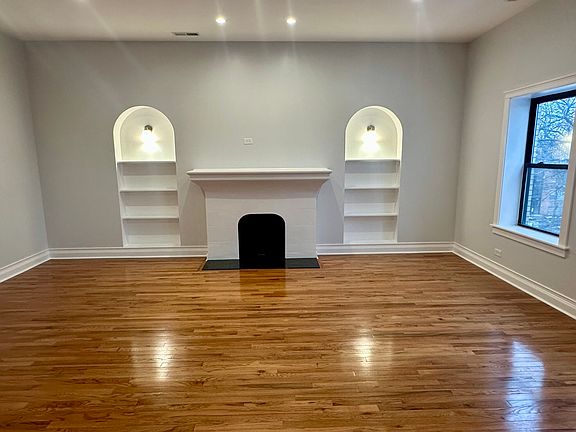2nd image of 2308 W Farwell Ave APT 3E