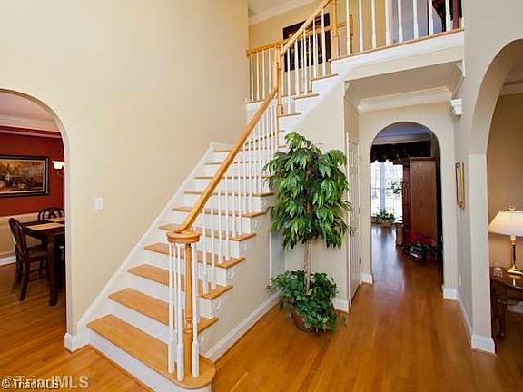 3rd image of 6097 Pleasant Field Ct