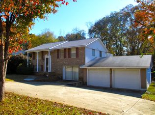 184 Merlin Dr, Athens, GA 30606