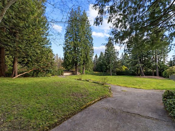 5th image of 2976 Palmerston Ave