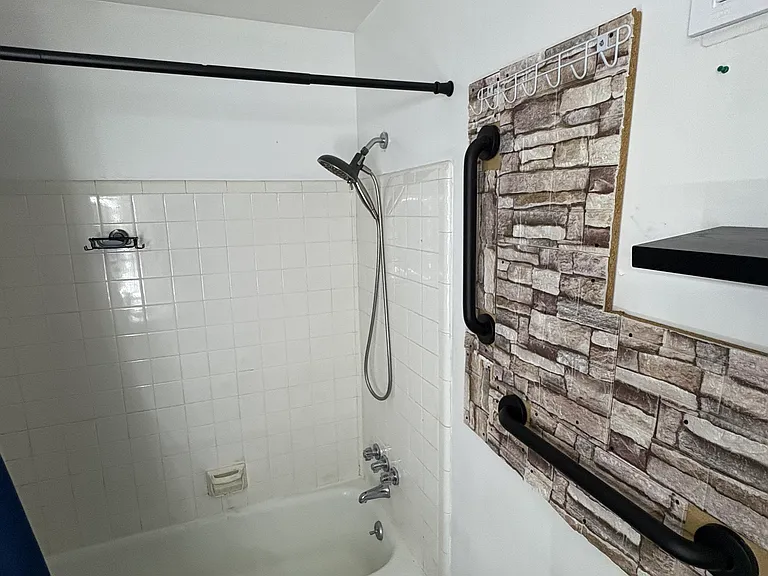 26780 Joy Rd — Photo 9