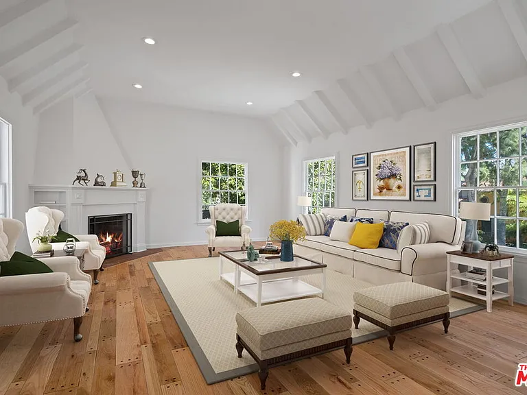 10527 Le Conte Ave — Photo 6