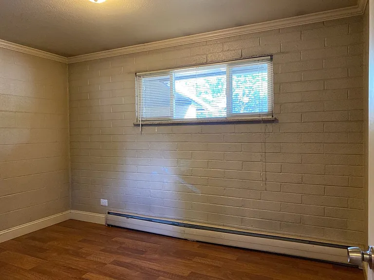 125 E Mrytle Flats — Photo 47