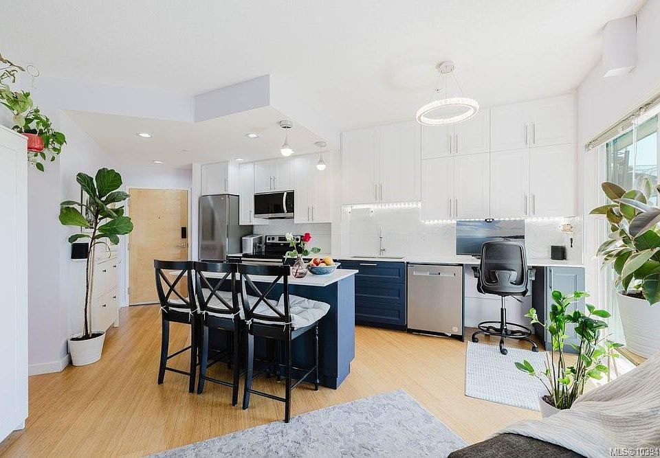 1st image of 611 Brookside Rd #311