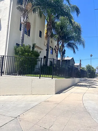 Ave 63 Apartments Photo 1