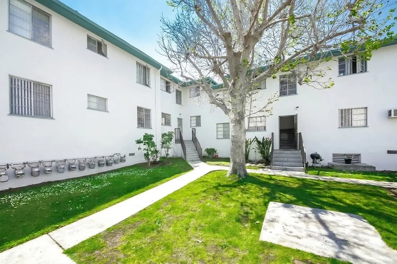 1 bed, 675 sqft, $1,750 — Photo 2