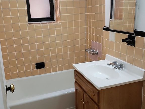 5th image of 30-75 34th St #4H