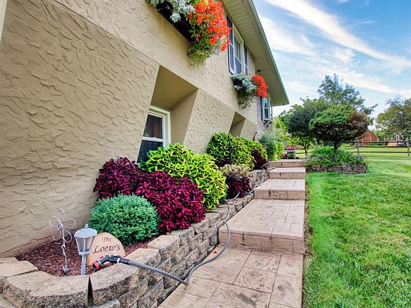 4th image of 7135 Willowdale Dr