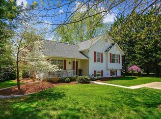 963 Firestone Rd, Westminster, MD 21158