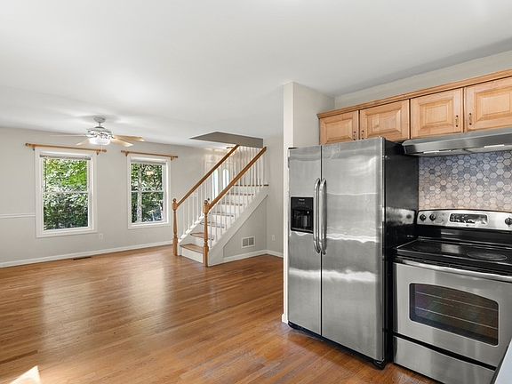 2nd image of 258 W Woods Rd