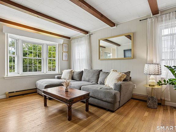 4th image of 45 Bayview Avenue