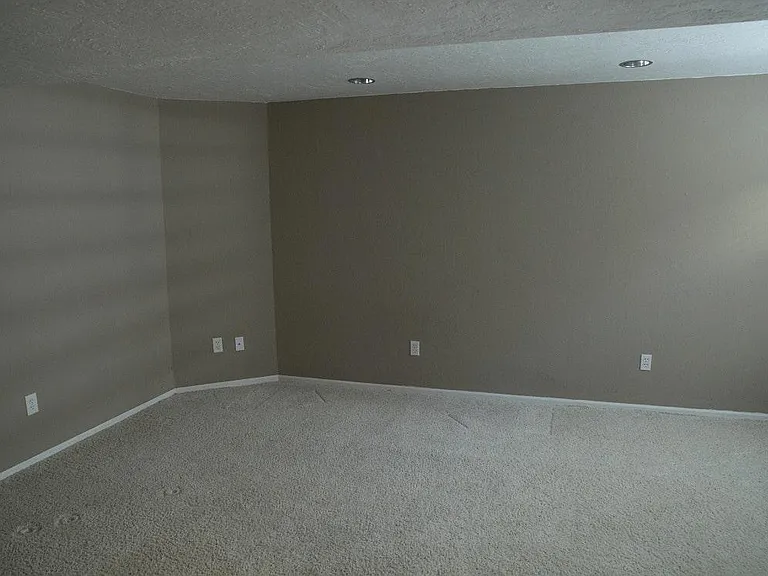 4911 Tarcoola Ln — Photo 29