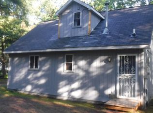 214 Chippendale Dr, Houghton Lake, MI 48629