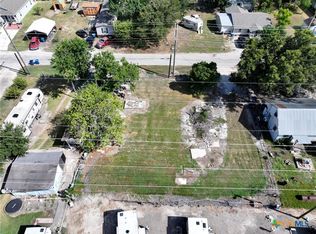 310 & 312 D St, Pt Lavaca, TX 77979