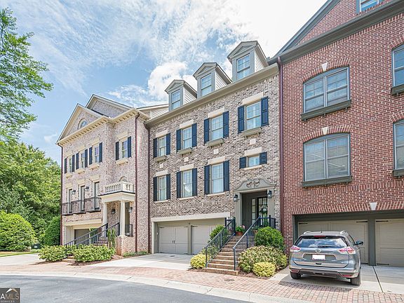 3rd image of 2295 Falmouth Ct Unit 23