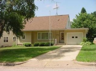 216 N 10th St, Black River Falls, WI 54615