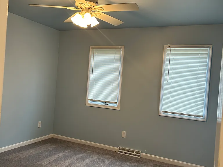 54 W Huntington Cir — Photo 13