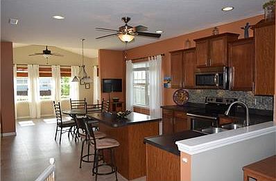 Kitchen/Sunroom