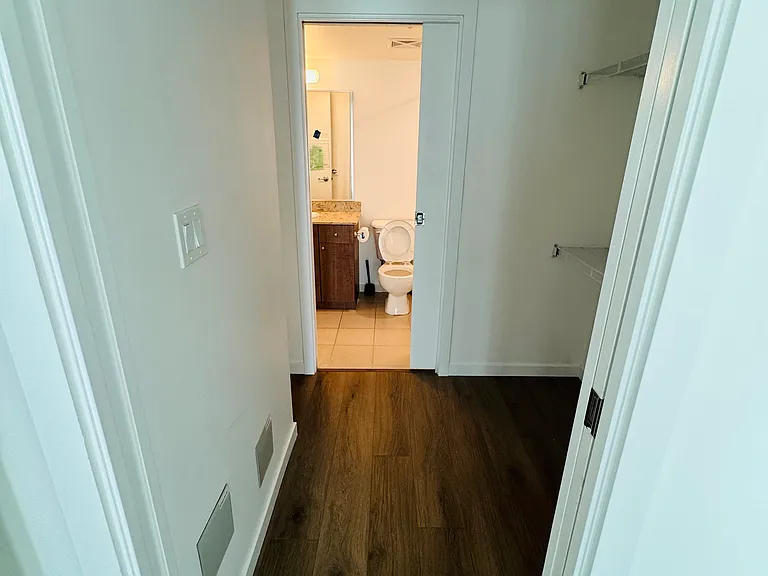 610 Granville St #4 — Photo 2