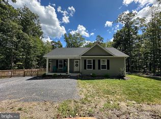 414 Raccoon Dr, Winchester, VA 22602