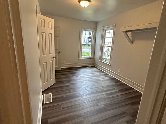 5th image of 13 East Ave