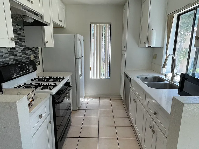 8460 New Salem St #36 — Photo 3