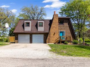 8346 N Cardinal Ln, Altamont, IL 62411