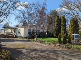 112 Knapp Ln, Eugene, OR 97404