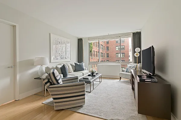 Sold by Compass | media 1