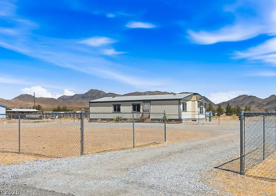 4550 W Horn Rd