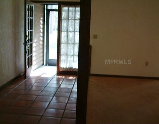 5th image of 323 Pine Glen Ct