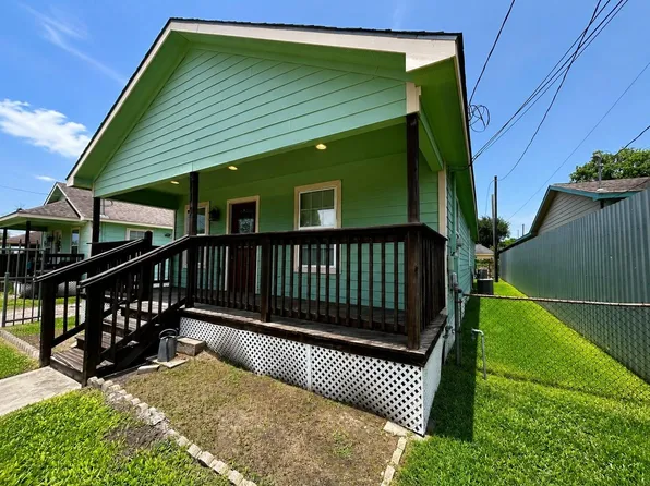 713 E 32nd St, Houston, TX 77022