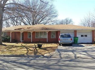 1417 S Lindsay St, Gainesville, TX 76240