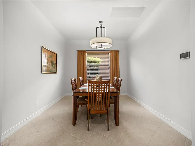 7692 Cottesmore Dr — Photo 12