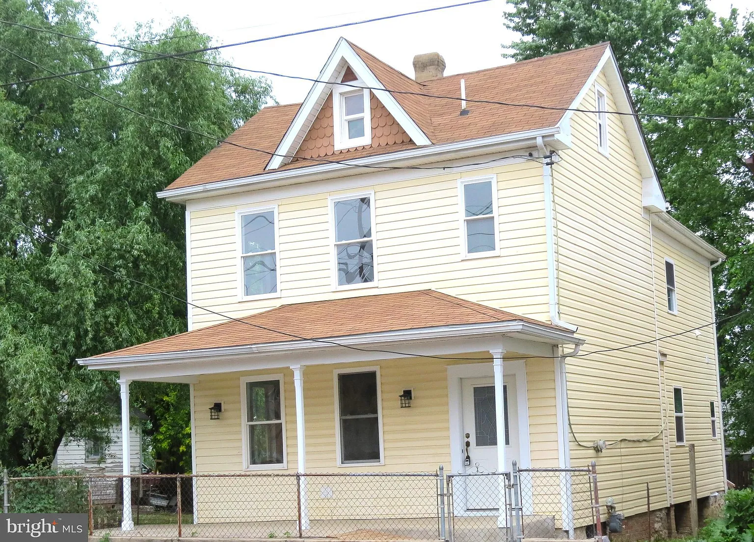 520 W Martin St photo 1