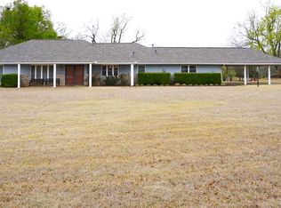 608 Quail Creek Dr, Perry, OK 73077