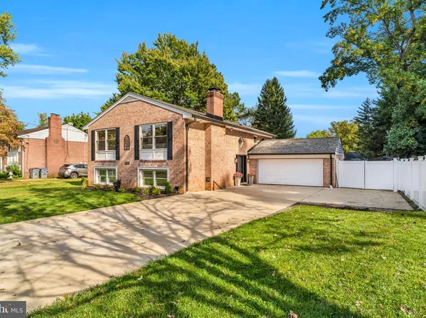 9009 Mears St, Fairfax, VA 22031